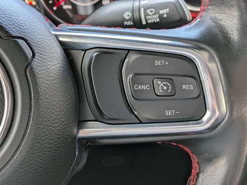 Used 2021 Jeep Gladiator Rubicon AWD/4WD image 26