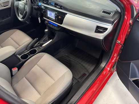Used 2014 Toyota Corolla LE FWD image 16