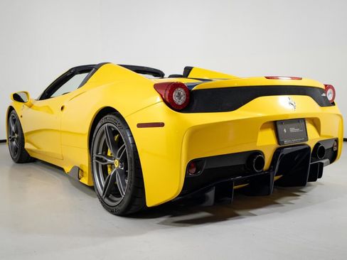 Used 2015 Ferrari 458 Speciale A image 8