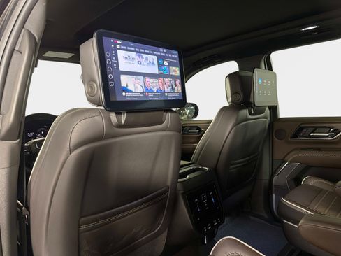 Used 2026 GMC Yukon Denali Ultimate AWD/4WD image 35
