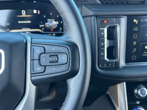 Used 2024 GMC Yukon Denali AWD/4WD image 36