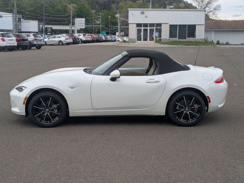 New 2026 MAZDA MX-5 Miata Grand Touring RWD image 11