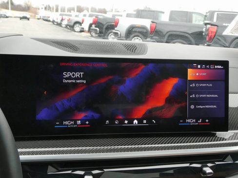 Used 2026 BMW X5 M60i image 57