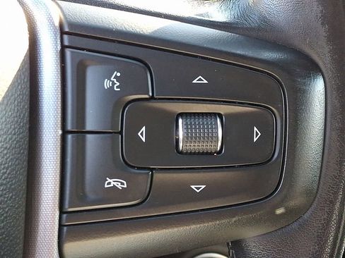 Used 2019 GMC Sierra 1500 SLE w/ SLE Value Package image 24