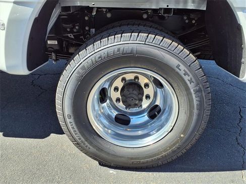 New 2026 Ford F350 Platinum image 5