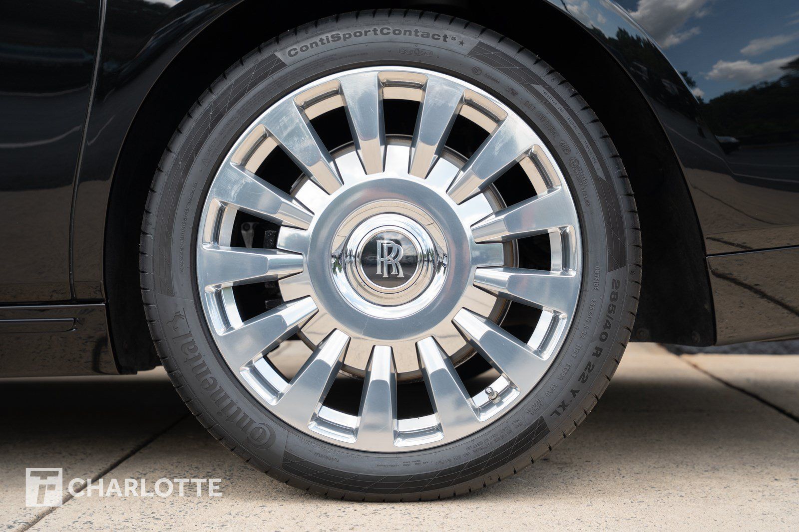 Used 2023 Rolls-Royce Phantom Extended Wheelbase RWD image 14
