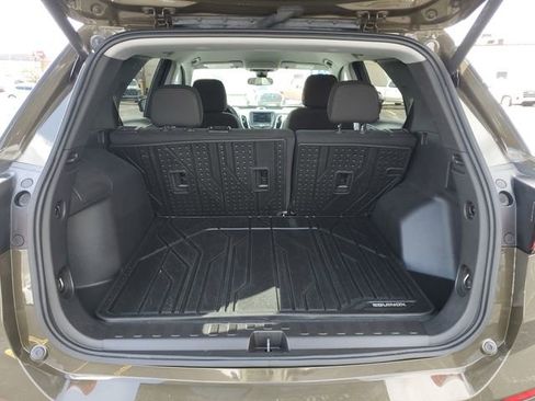 Used 2024 Chevrolet Equinox LT w/ LPO, Floor Liner Package image 24