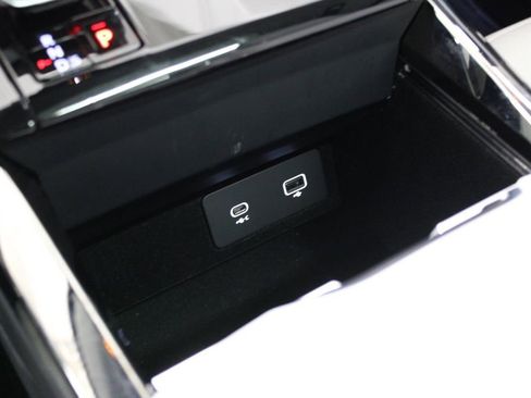 Certified 2024 Land Rover Range Rover Sport SE image 31