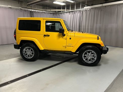 Used 2015 Jeep Wrangler Sahara w/ Dual Top Group image 8