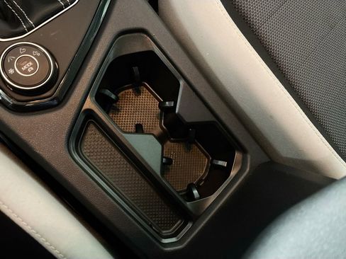 Certified 2025 Volkswagen Taos S image 15