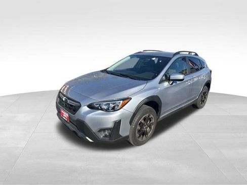 Used 2023 Subaru Crosstrek 2.0i Premium image 7