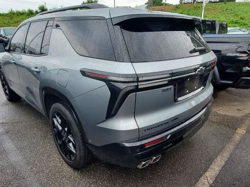 Used 2024 Chevrolet Traverse RS w/ LPO, Floor Liner Package AWD/4WD image 9