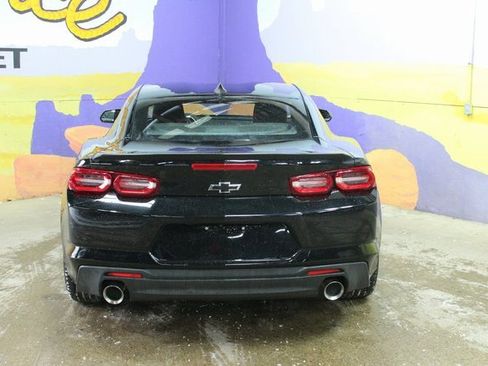Used 2020 Chevrolet Camaro LT image 7