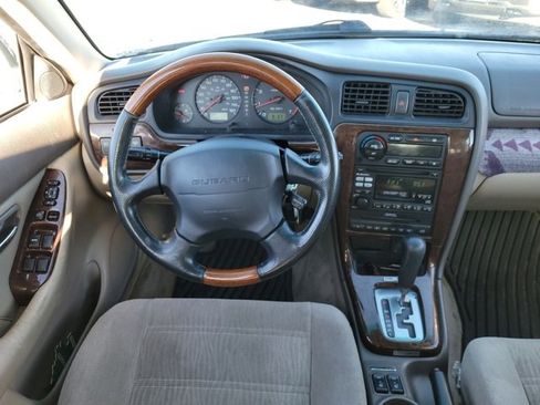 Used 2002 Subaru Outback H6 L.L. Bean Edition image 9