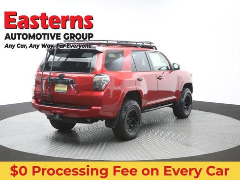 Used 2021 Toyota 4Runner Venture w/ Moonroof Package AWD/4WD image 41