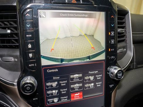 Used 2019 RAM 1500 Laramie image 16