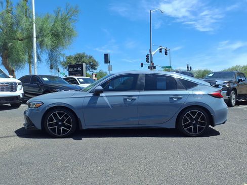 Used 2022 Honda Civic Sport Touring image 9