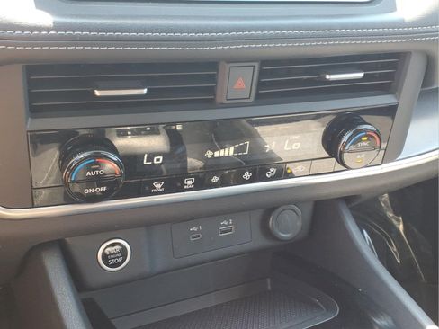 Certified 2023 Nissan Rogue SV AWD/4WD image 20