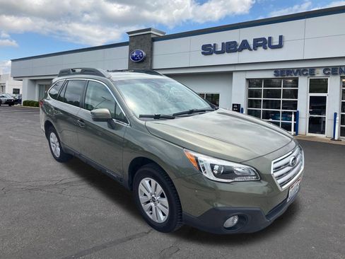 Used 2017 Subaru Outback 2.5i Premium AWD/4WD image 5
