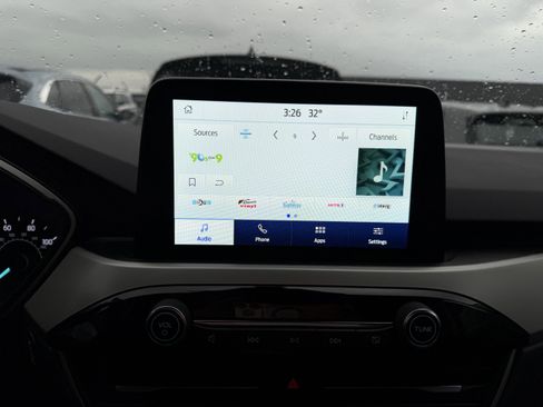 Used 2022 Ford Escape SE image 16