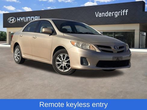 Used 2011 Toyota Corolla LE image 1