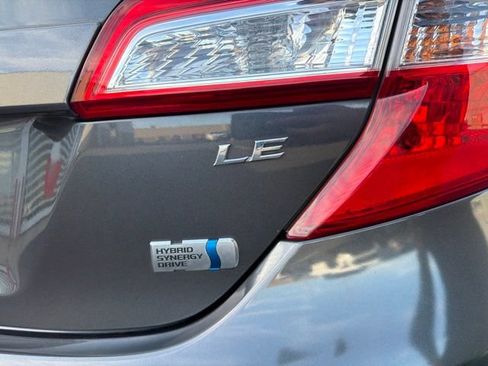 Used 2012 Toyota Camry LE FWD image 9