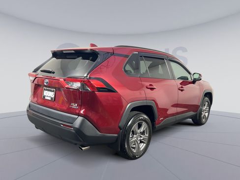 Used 2024 Toyota RAV4 XLE image 7