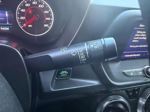 Used 2022 Chevrolet Camaro LT RWD image 15