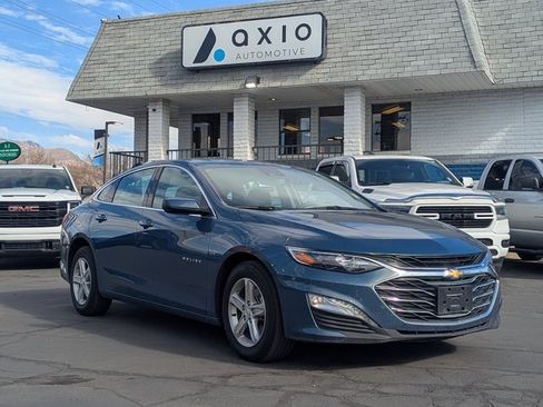 Used 2024 Chevrolet Malibu LT image 1