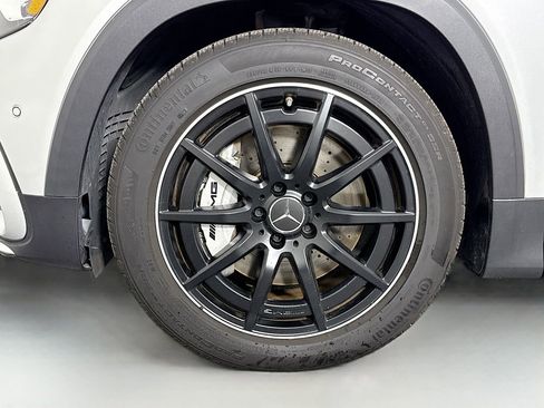 Used 2024 Mercedes-Benz GLB 35 AMG 4MATIC w/ Exclusive Package image 31