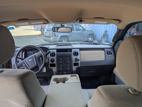 Used 2011 Ford F150 XLT w/ XLT Chrome Pkg AWD/4WD image 12