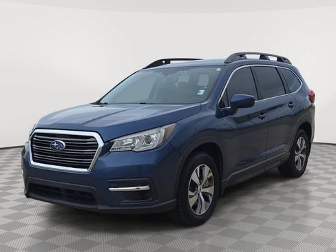 Used 2020 Subaru Ascent Premium w/ Convenience Package AWD/4WD image 3