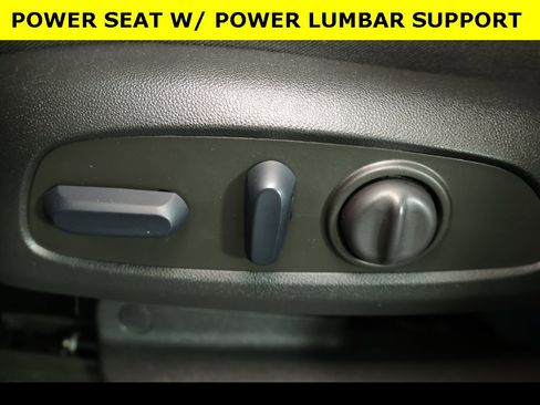 Used 2023 Chevrolet Equinox LT image 5