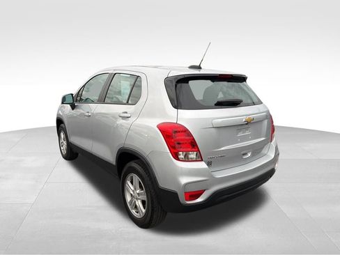 Used 2021 Chevrolet Trax LS image 21