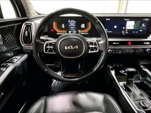 Used 2024 Kia Sorento S w/ Panoramic Sunroof Package AWD/4WD image 5