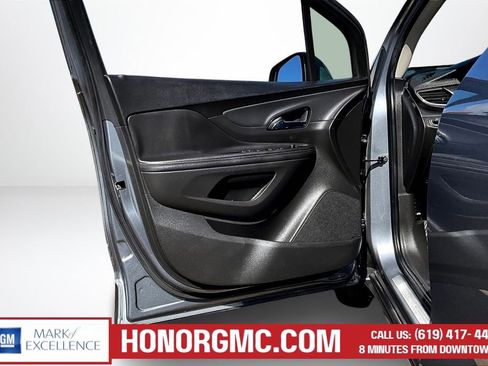 Used 2020 Buick Encore Preferred image 19
