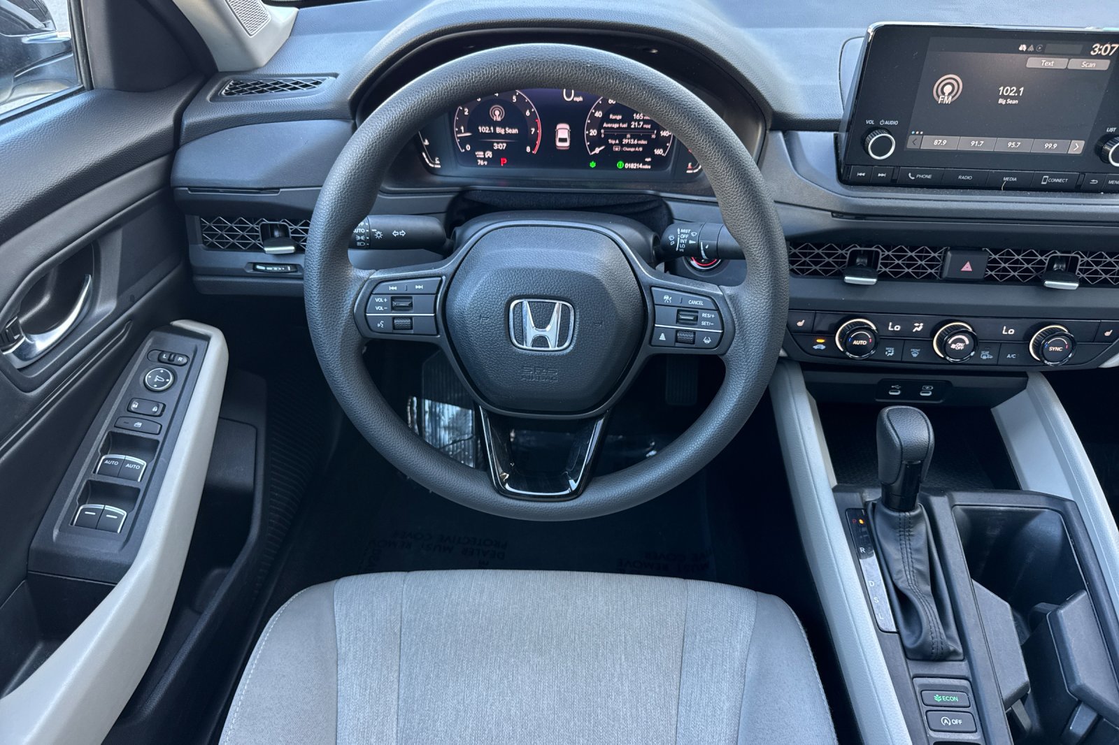 Used 2025 Honda Accord SE image 14