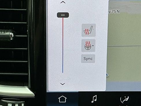 Used 2024 Chrysler Pacifica Select image 13