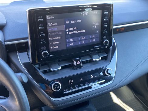 Used 2021 Toyota Corolla SE image 29