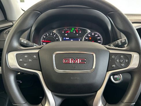 Used 2024 GMC Terrain SLE w/ Elevation Edition image 23