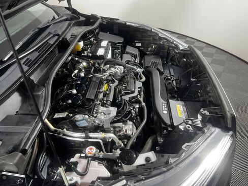 Certified 2023 Toyota Corolla Cross XLE FWD image 10