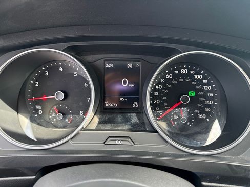 Used 2019 Volkswagen Tiguan SE AWD/4WD image 22
