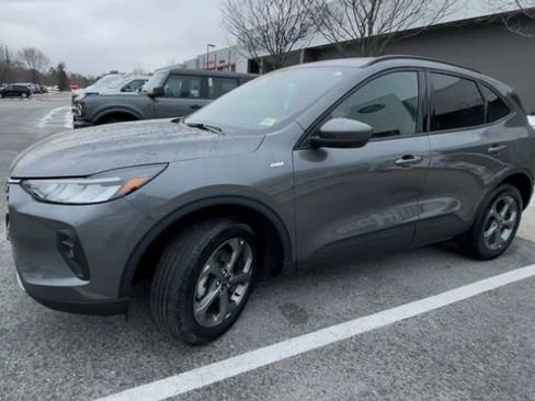 Used 2025 Ford Escape ST-Line Select image 6