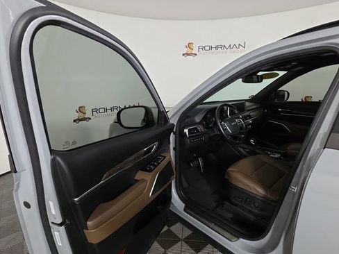 Used 2022 Kia Telluride SX w/ SX Prestige Package AWD/4WD image 19