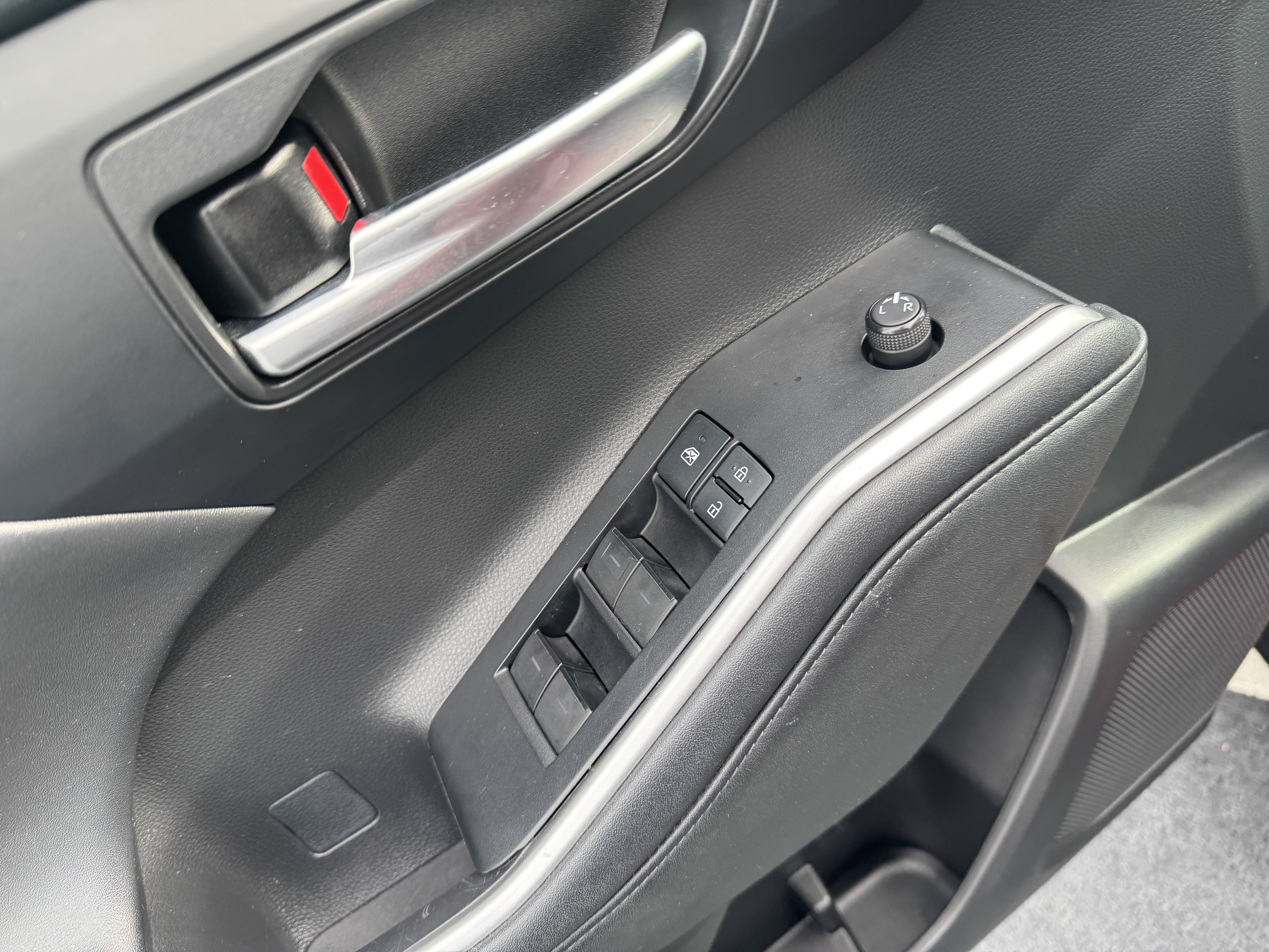 Certified 2021 Toyota Highlander XSE FWD image 10