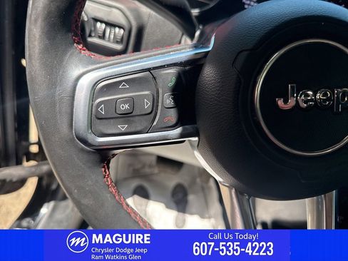 Used 2020 Jeep Gladiator Rubicon AWD/4WD image 25