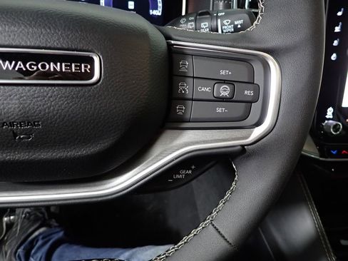 New 2026 Jeep Grand Wagoneer L 4WD image 32