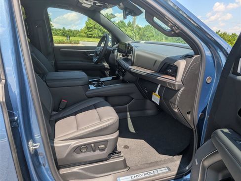 New 2026 Chevrolet Tahoe LT w/ Comfort Package AWD/4WD image 6