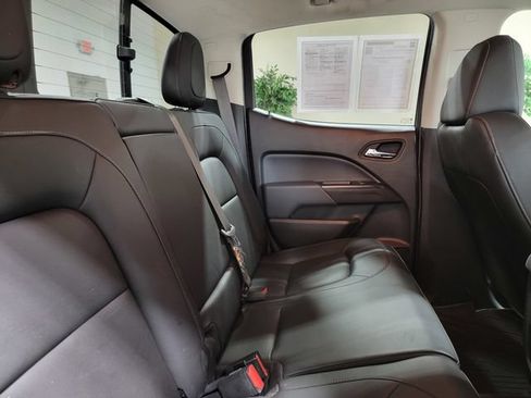 Used 2021 Chevrolet Colorado Z71 w/ Z71 Midnight Edition AWD/4WD image 15