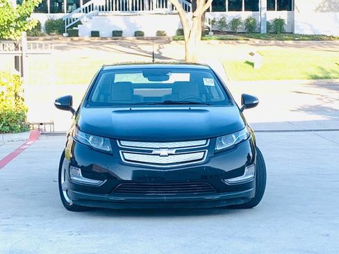 Used 2014 Chevrolet Volt Premium w/ Premium Trim Package image 3